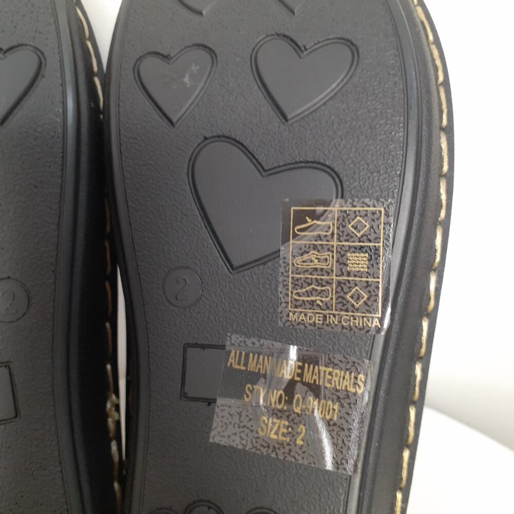 NWOB xeyes Girls Dress Shoes Mary Janes Faux Patent Leather SZ 2 Purple & Black - Picture 12 of 12